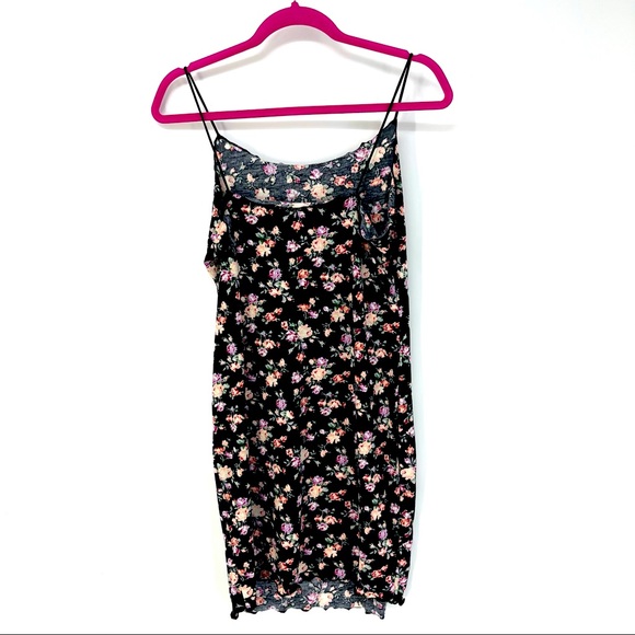 Large Black Floral Print Lettuce Trim Mini Dress - Picture 4 of 7